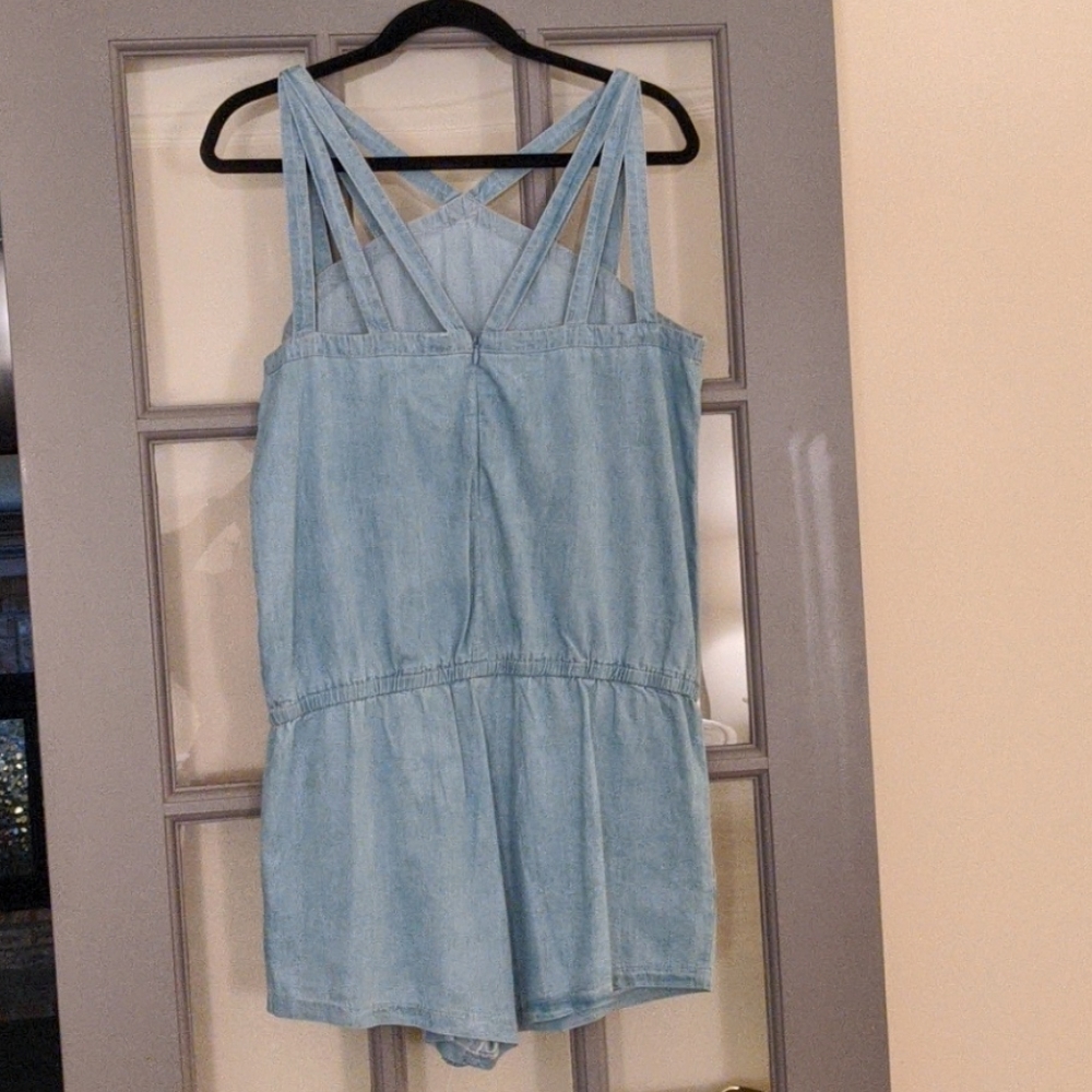 Romper - Picture 2 of 3